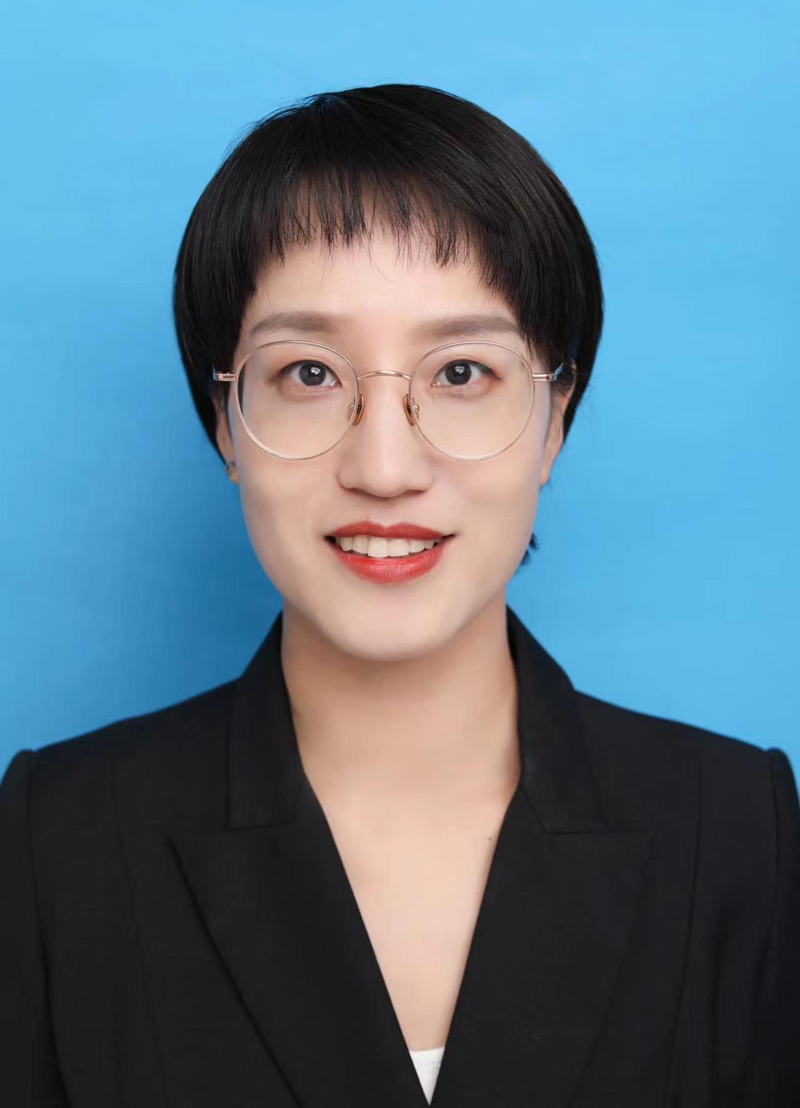 王燕莹.jpg 王燕莹.jpg